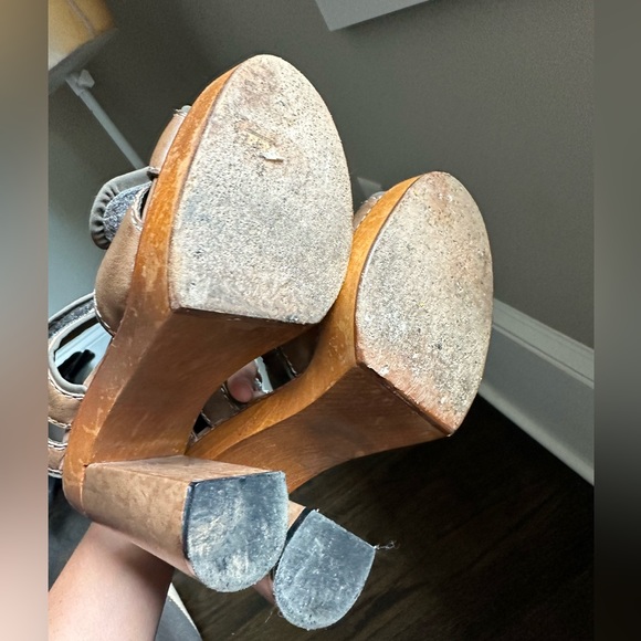 Chloe Taupe Leather Wood Heel Sandal 7 - Picture 5 of 8